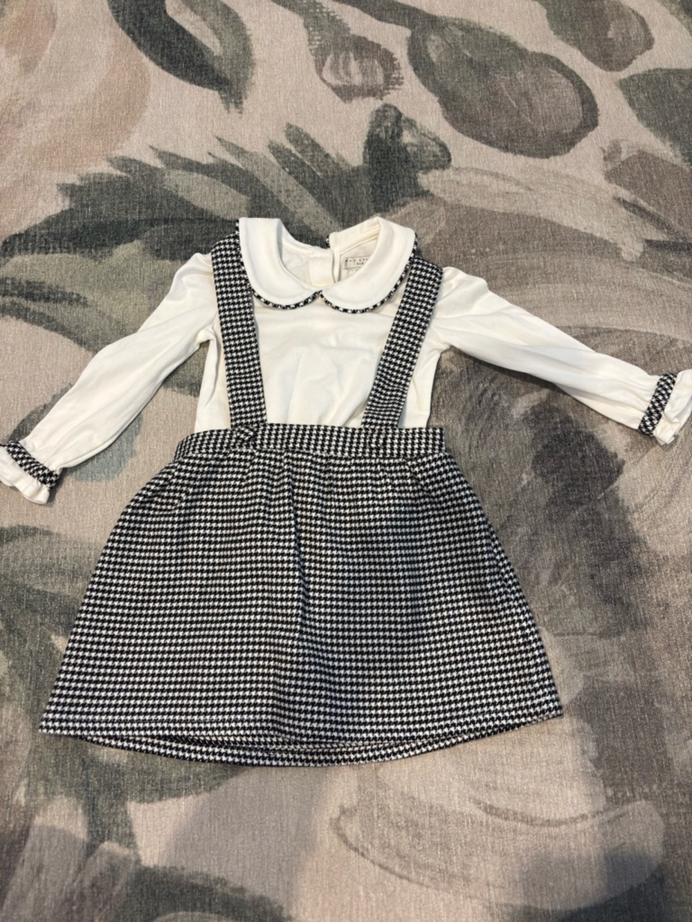 Size 12-18 months max studio kids dress set